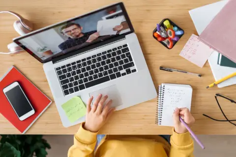 Kiedy hybrydowe nauczanie? Kluczowe daty i aktualne informacje