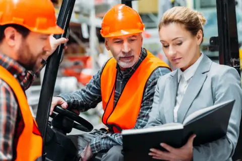 Jakie uprawnienia bhp po studiach umożliwiają rozwój kariery?