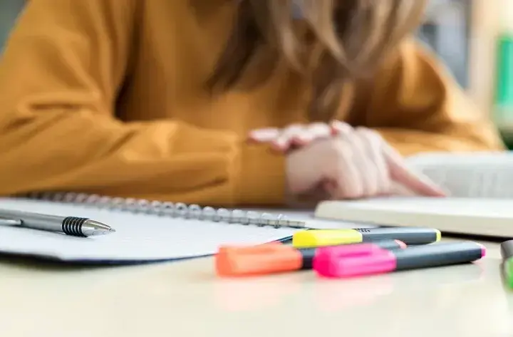 Jak uczyć się szybko i skutecznie: 10 sprawdzonych technik, które działają